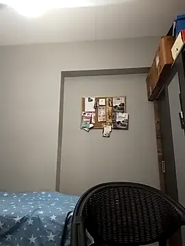 realroniraye – webcam model profile photo Image 10