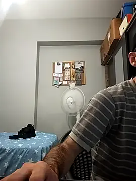 realroniraye – webcam model profile photo Image 7