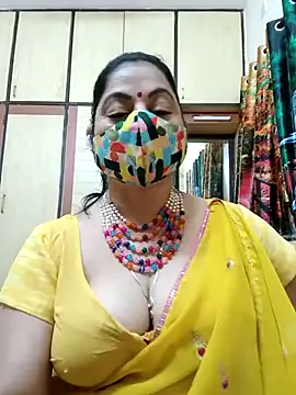 helenamoeller – webcam model profile photo Image 3