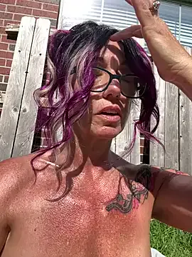 brendaliive – webcam model profile photo Image 9