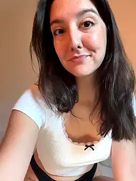 SophieHaz3 – webcam model profile photo Image 4