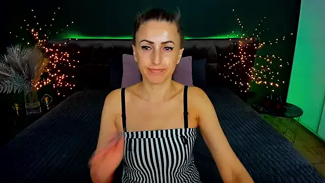 Alicia_Evans webcam show Image 13