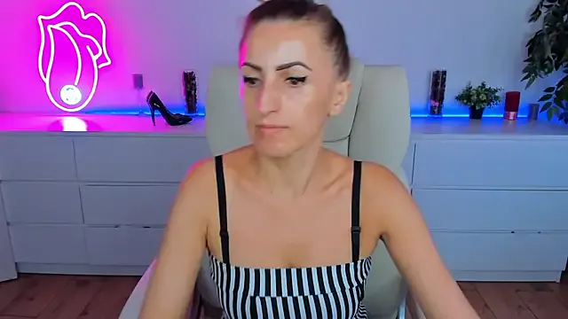 Alicia_Evans webcam show Image 5