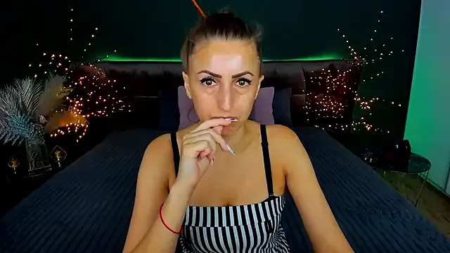 Alicia_Evans webcam show Image 6