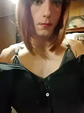 RealJuliette – webcam model profile photo Image 18