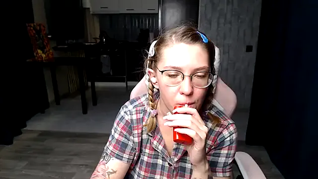 UrielRay – webcam model profile photo Image 11