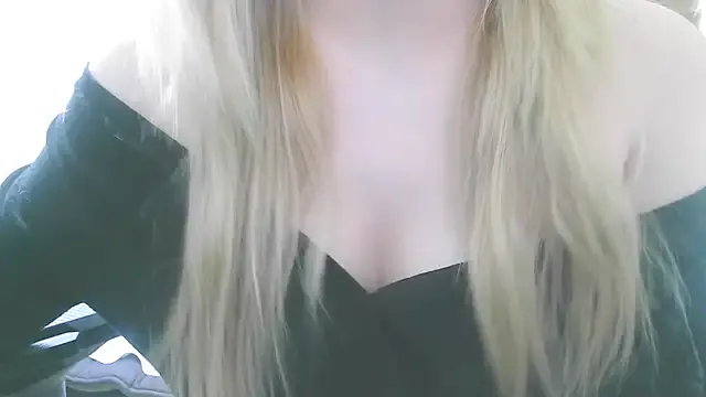 SEXY-MONA-JI – webcam model profile photo Image 9