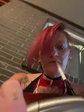 NinaParkerr – webcam model profile photo Image 8