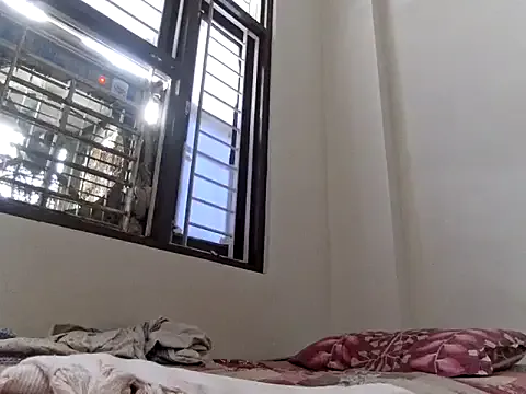 CumForJen – webcam model profile photo Image 3