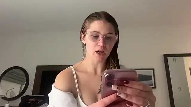 PassionRaines – webcam model profile photo Image 19