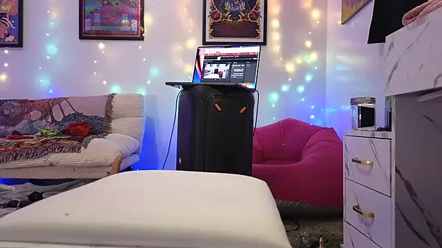 brendaliive – webcam model profile photo Image 4