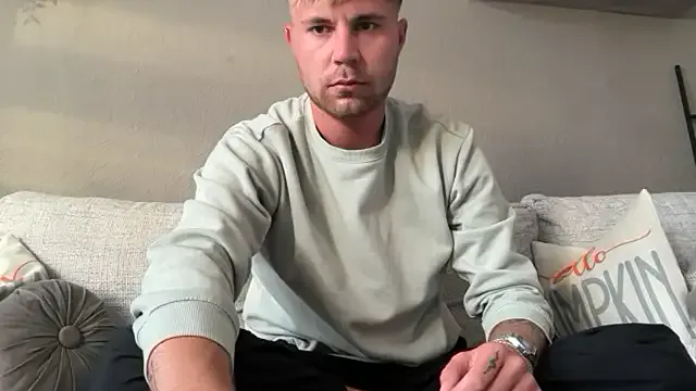 BambyDollXO – webcam model profile photo Image 5