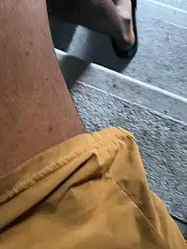 KingWizzle – webcam model profile photo Image 8