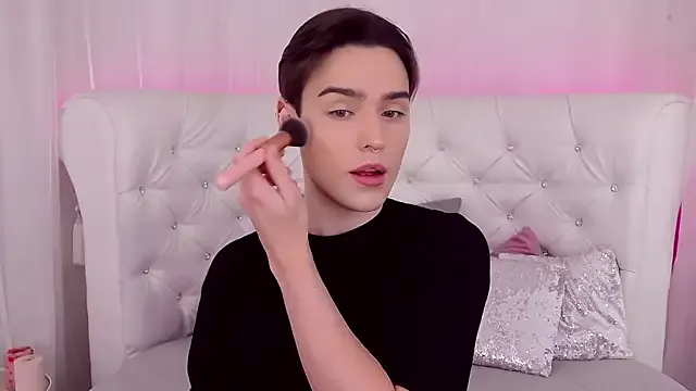 beautyheart28 – webcam model profile photo Image 3