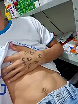 alyson_ethan – webcam model profile photo Image 14