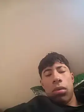 LilMsAlaska – webcam model profile photo Image 2