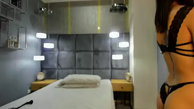 Hotnightsexxx – webcam model profile photo Image 9