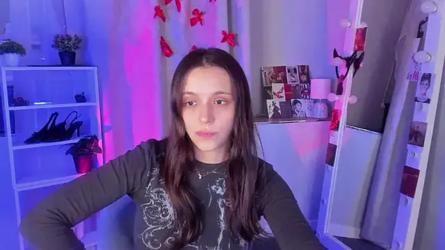 ClaireBree – webcam model profile photo Image 16