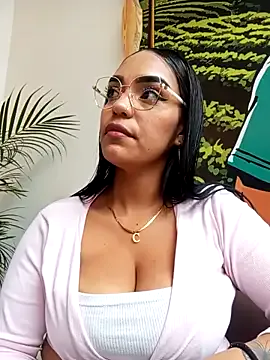 LeeMadison – webcam model profile photo Image 12