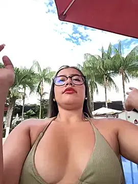 Lillaluvv – webcam model profile photo Image 8