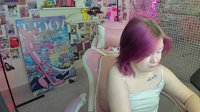 DeliaMarlow – webcam model profile photo Image 7