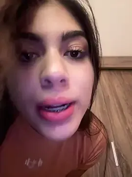 ElianJulian – webcam model profile photo Image 16