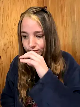 DaisyBloomX – webcam model profile photo Image 9