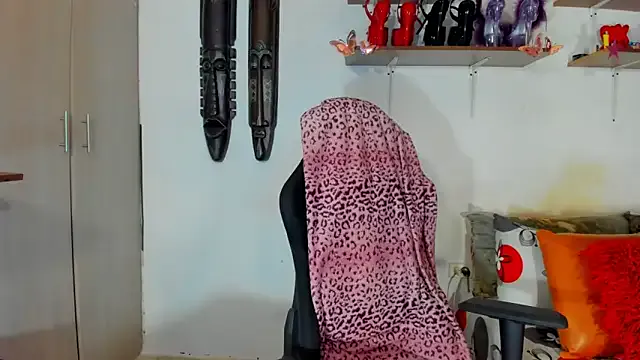 SexyMona – webcam model profile photo Image 11