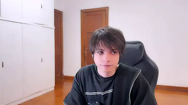 JohanGz – webcam model profile photo Image 19