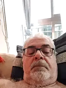 CaliStar23 – webcam model profile photo Image 3