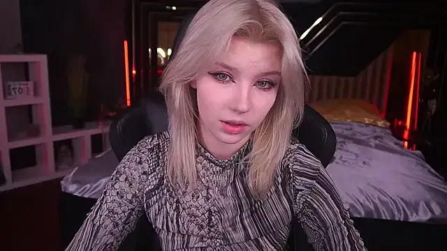 SelenaIris – webcam model profile photo