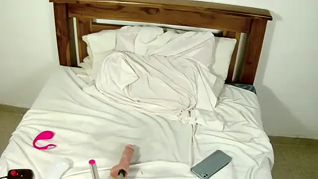 EmmilyCoopers18 – webcam model profile photo Image 7