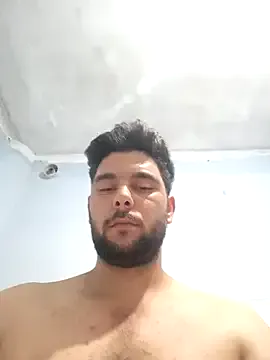 ItsVi – webcam model profile photo Image 6