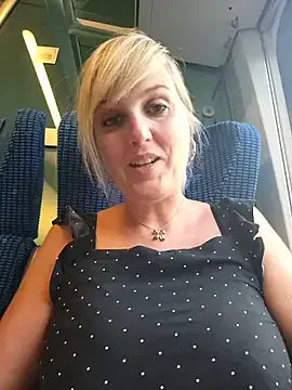 MeghanBlade – webcam model profile photo Image 11