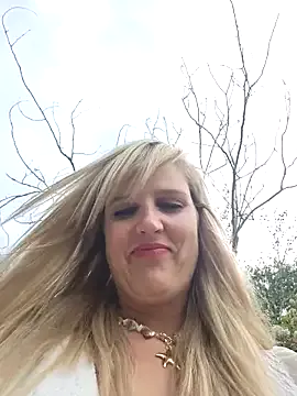 MeghanBlade – webcam model profile photo Image 16