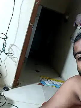 Elyna_69 – webcam model profile photo Image 7