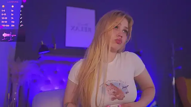 AishaVelvet – webcam model profile photo Image 5