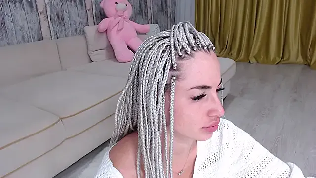 Noya – webcam model profile photo Image 16