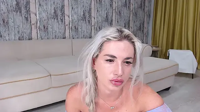 Noya – webcam model profile photo Image 18