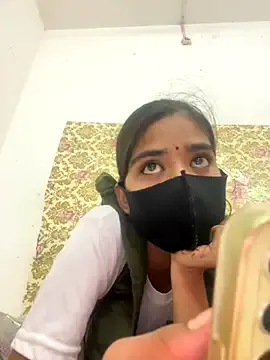 CintiaHolms – webcam model profile photo Image 8