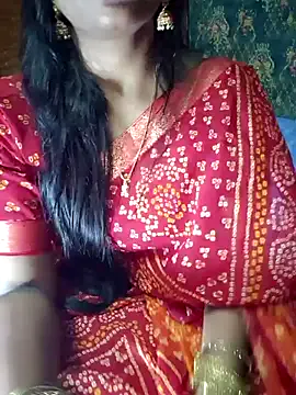 LeyaKan – webcam model profile photo Image 10