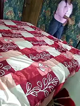 LeyaKan – webcam model profile photo Image 7