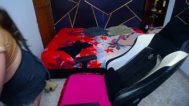 SidneyPaige – webcam model profile photo Image 13