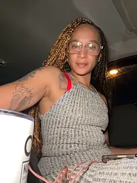 CassandraChaos – webcam model profile photo Image 16