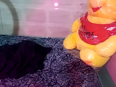 Dahiana_Ross – webcam model profile photo Image 3