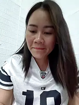 CarryOnJhonn – webcam model profile photo Image 10