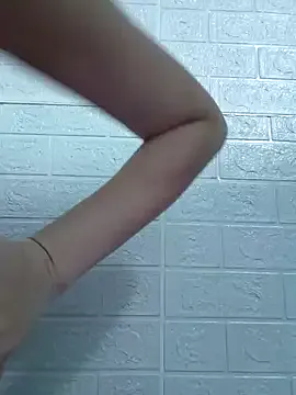 CarryOnJhonn – webcam model profile photo Image 7