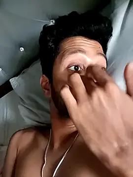 SamuParker – webcam model profile photo Image 3