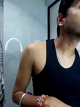 SamuParker – webcam model profile photo Image 5