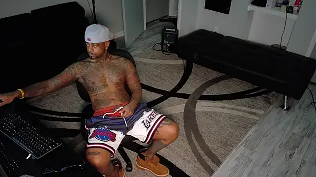 LiaRussel – webcam model profile photo Image 7